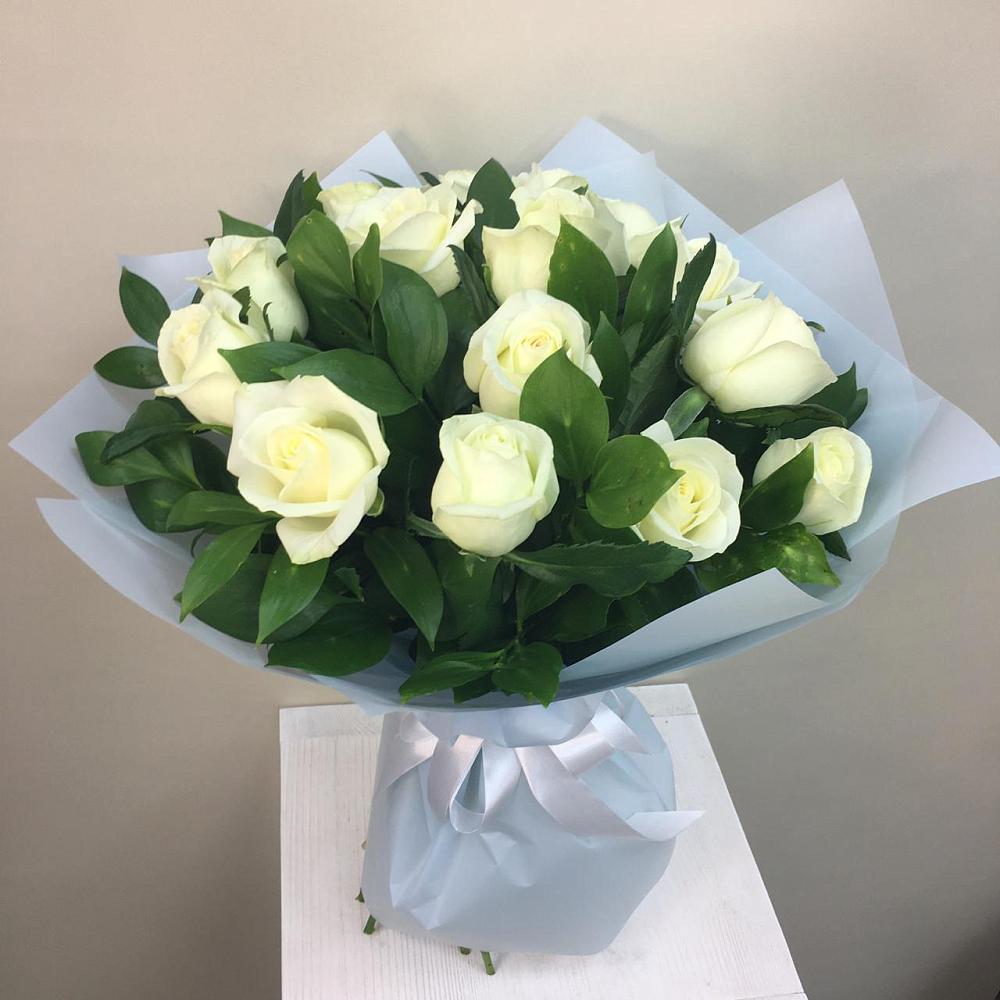 Букет 15 Белых роз Проуд в Большое Нагаткино