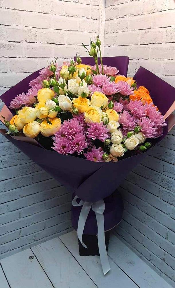 Букет цветов из: Хризантемы и Розы в Большое Нагаткино