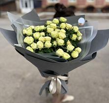 Букет Белые кустовые розы Солинеро в Большое Нагаткино