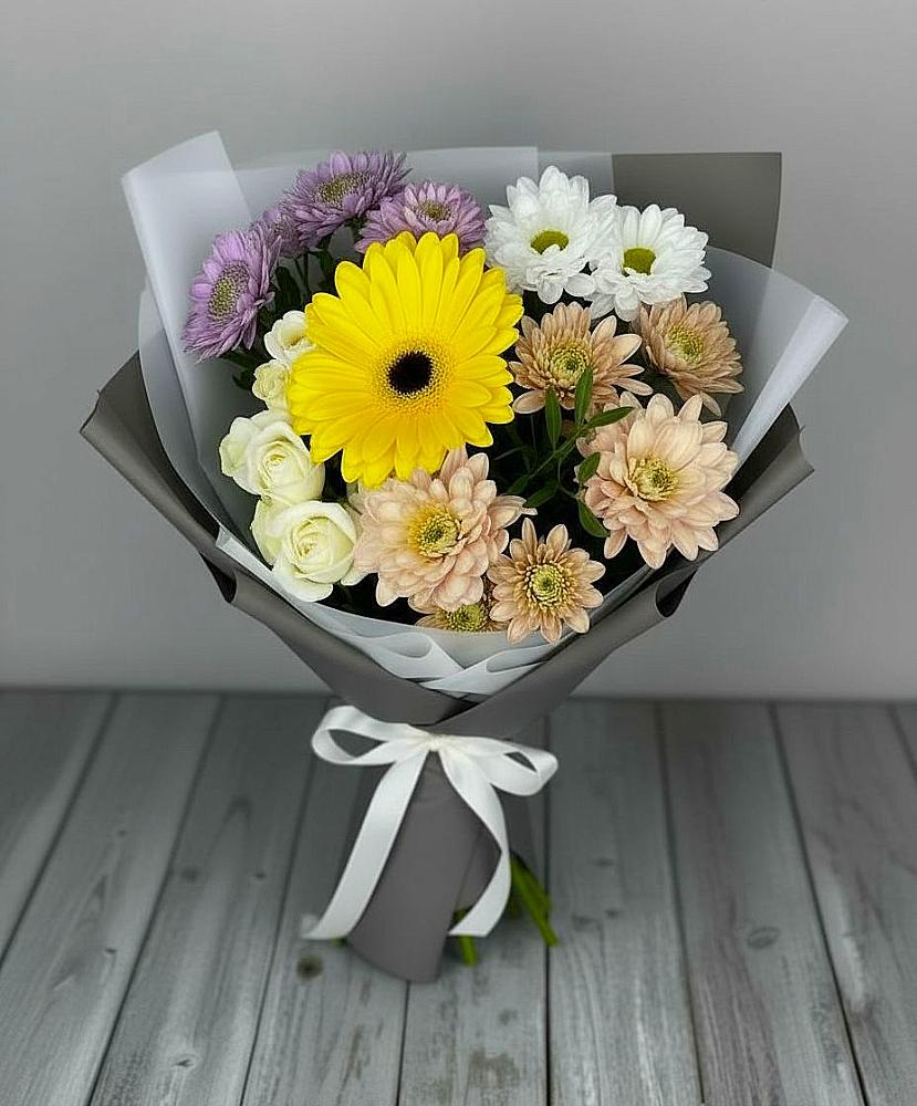 Букет цветов из: Розы, Герберы и Хризантемы в Большое Нагаткино