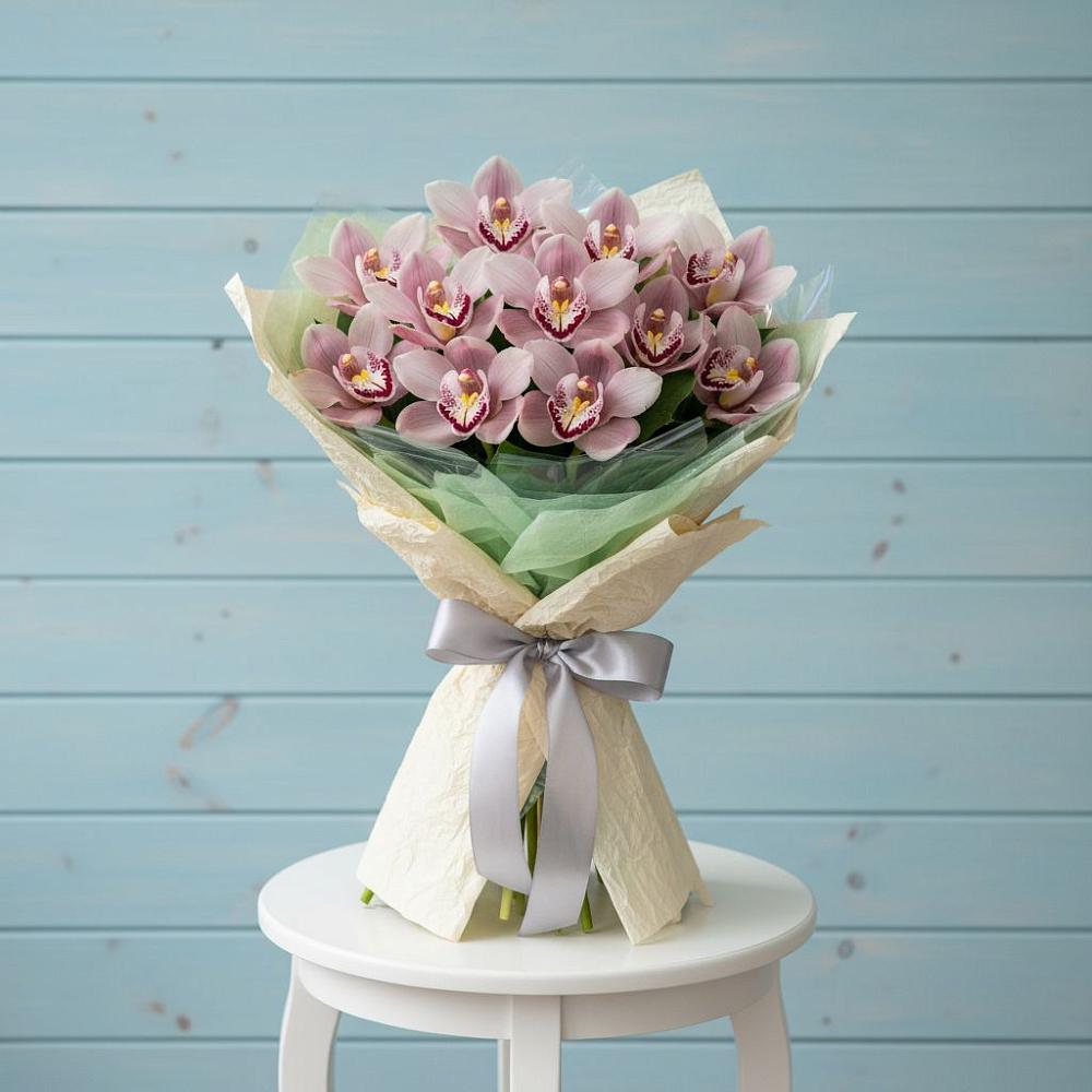 Букет цветов из: Орхидеи и Розы в Большое Нагаткино