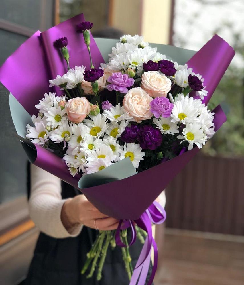 Букет цветов из: Хризантемы, Гвоздики и Розы в Большое Нагаткино