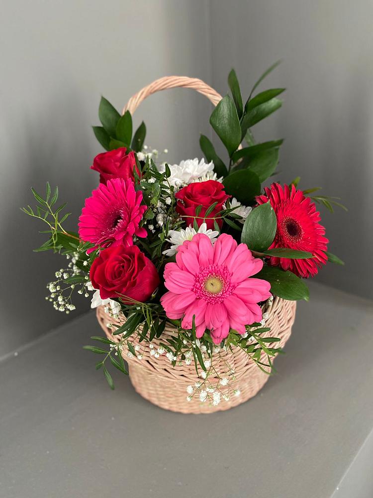 Цветочная композиция из Розы, Хризантемы и Герберы в корзине в Большое Нагаткино